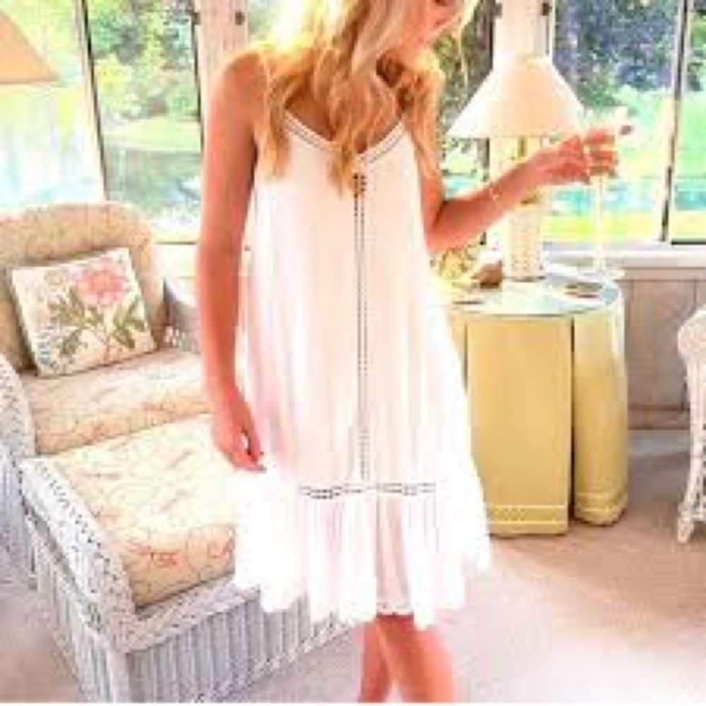 Cupcakes & Cashmere White Sleeveless Ruffle Dress Size S